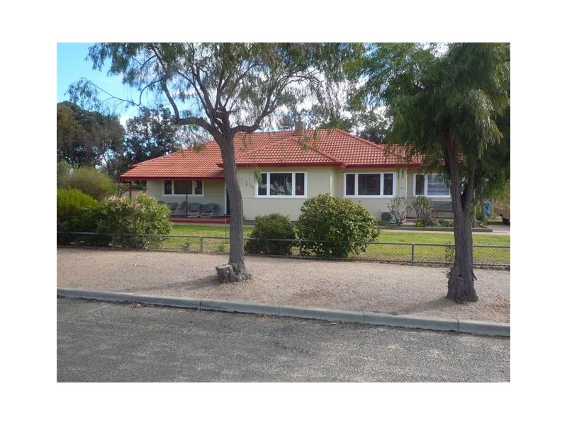 37 King Street, Cranbrook WA 6321