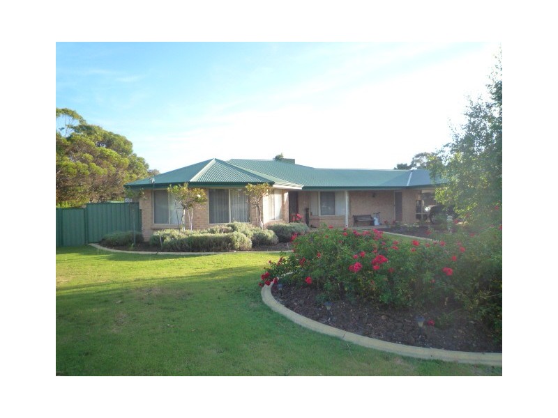 16 Athelton Street, Mount Barker WA 6324