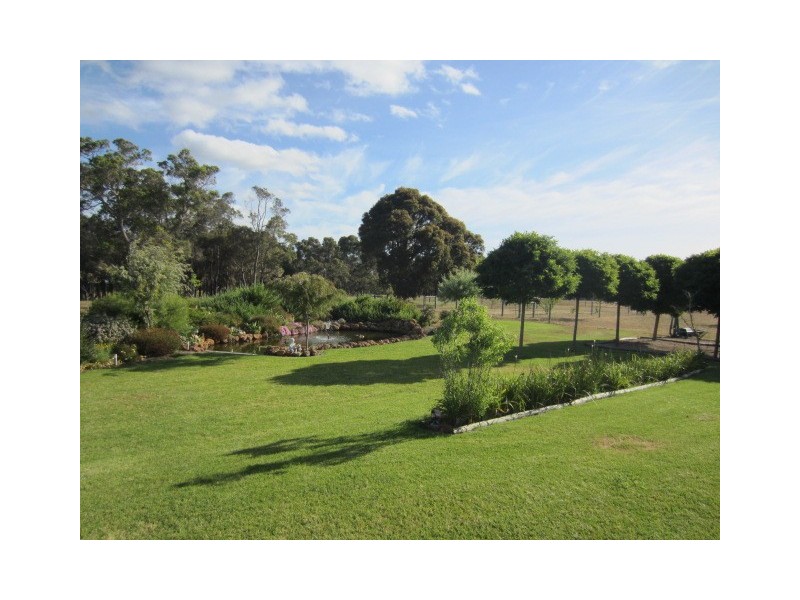 212 Warburton Road, Mount Barker WA 6324