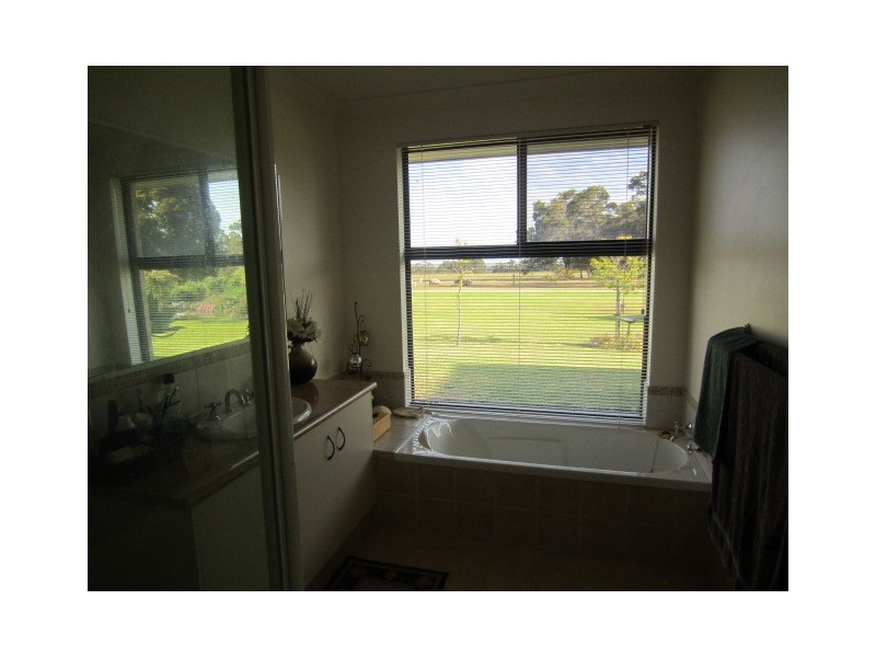 212 Warburton Road, Mount Barker WA 6324