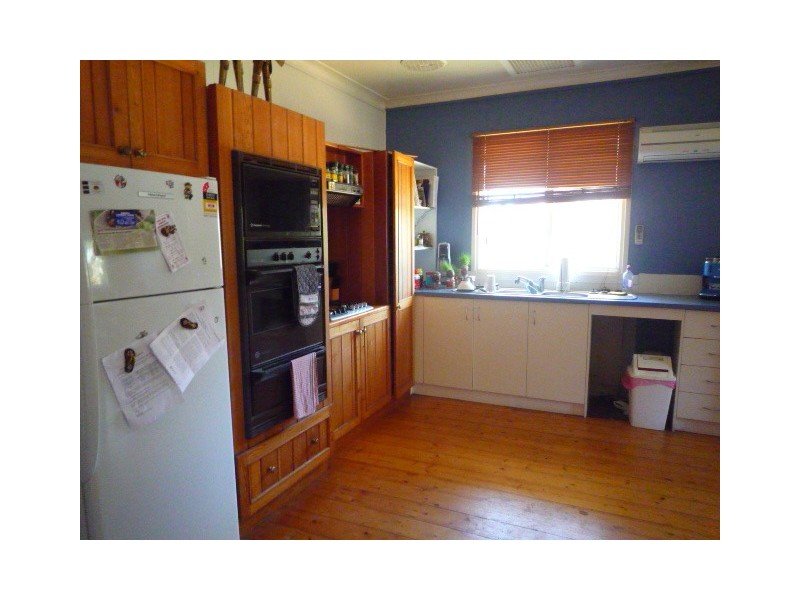 17 Oatlands Road, Mount Barker WA 6324