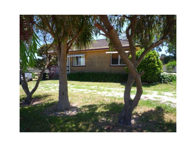 17 Oatlands Road, Mount Barker WA 6324