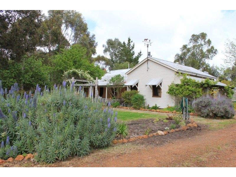 20 Mitchell Street, Mount Barker WA 6324