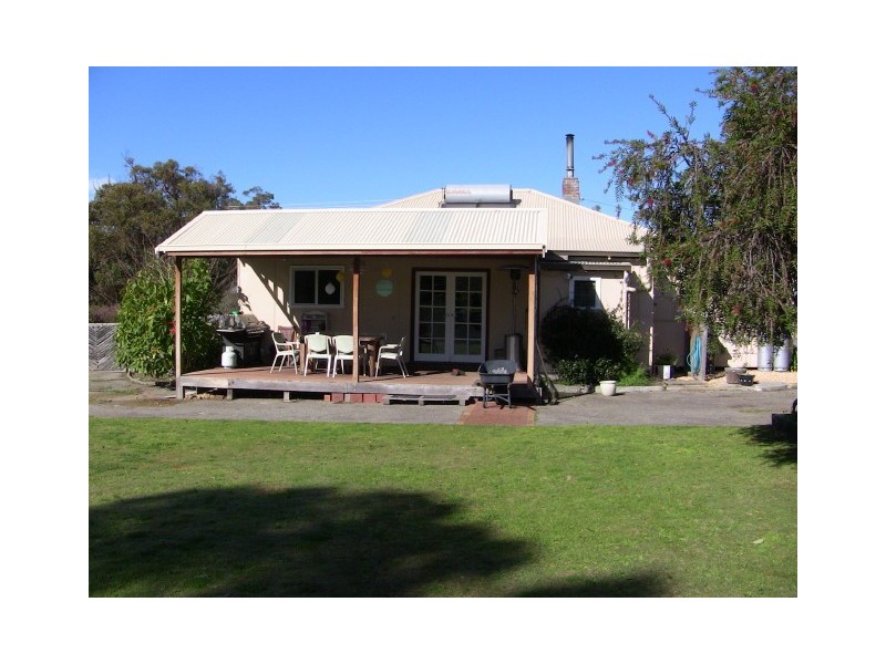 35 Oatlands Road, Mount Barker WA 6324