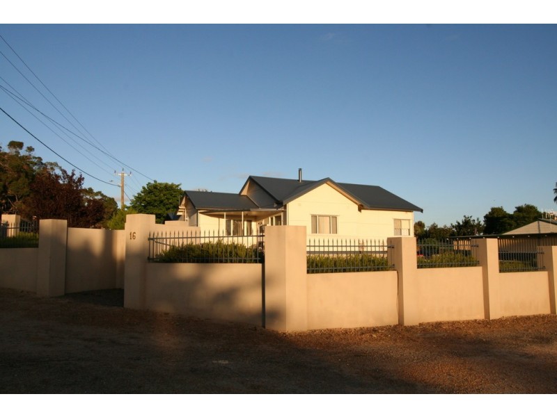 16 Ormond Road, Mount Barker WA 6324