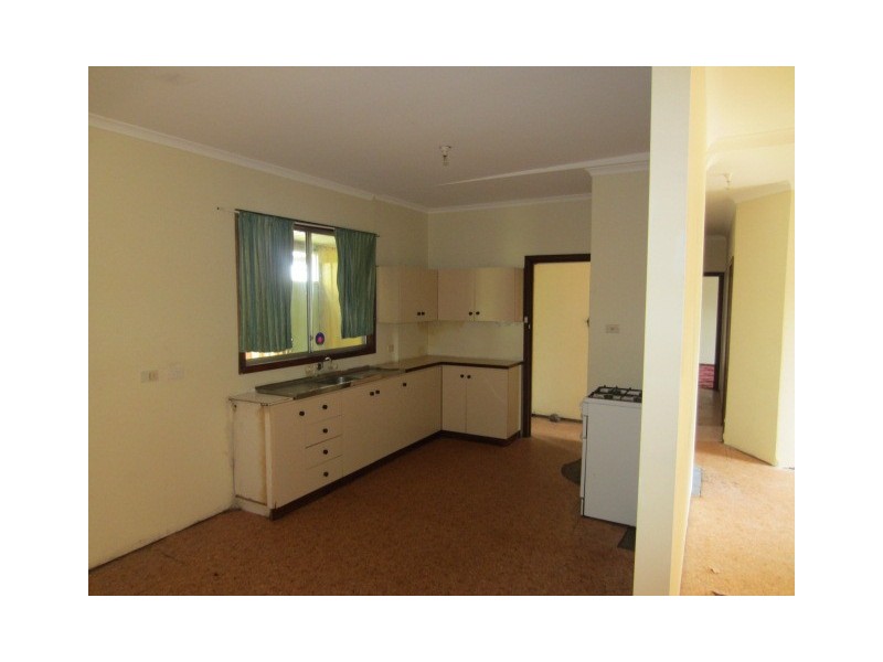 28 Deane Street, Mount Barker WA 6324