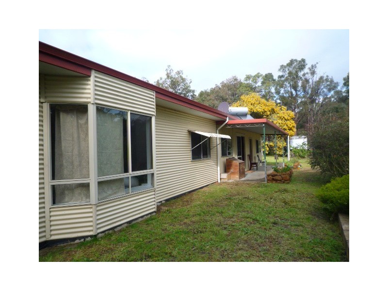 29 Bolganup Road, Porongurup WA 6324