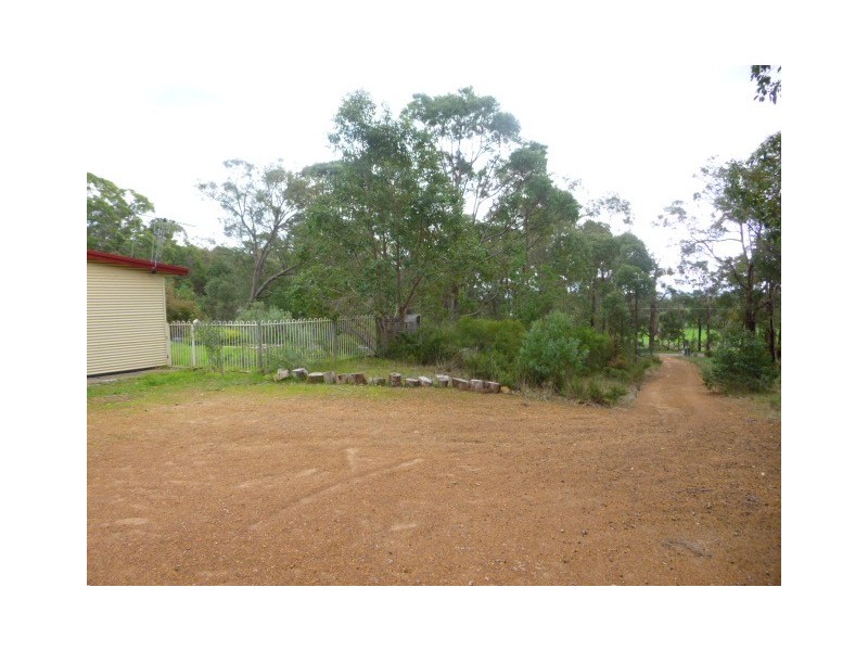 29 Bolganup Road, Porongurup WA 6324