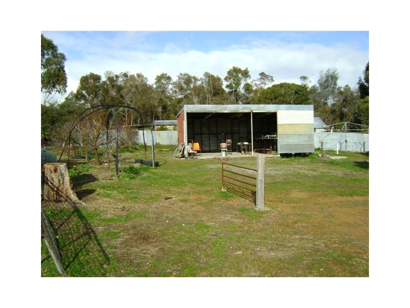 9 Brierley Street, Rocky Gully WA 6397