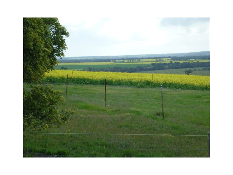 2051 Woogenellup Road North, Mount Barker WA 6324