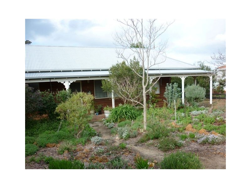 10 Mount Barker Road, Mount Barker WA 6324