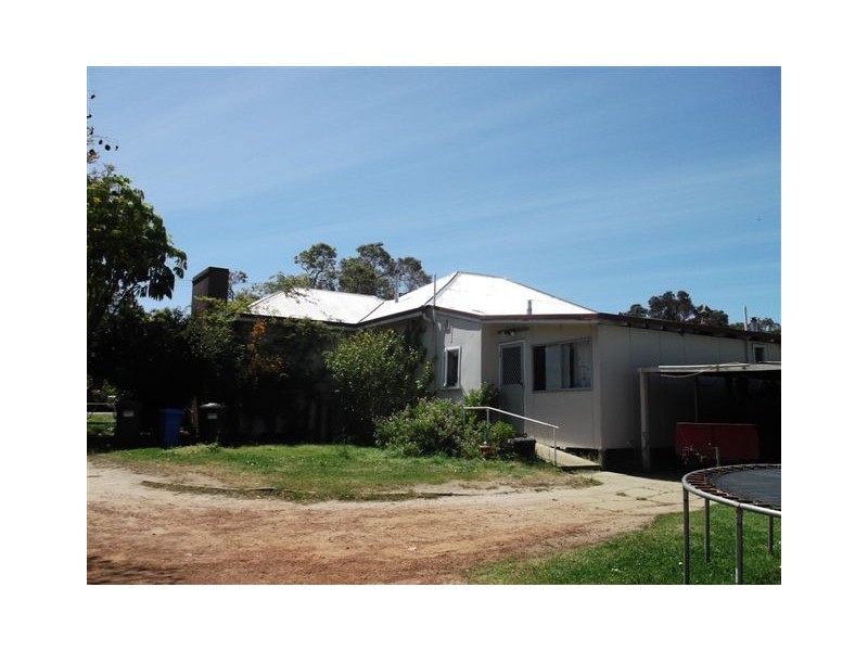 21 Deane Street, Mount Barker WA 6324