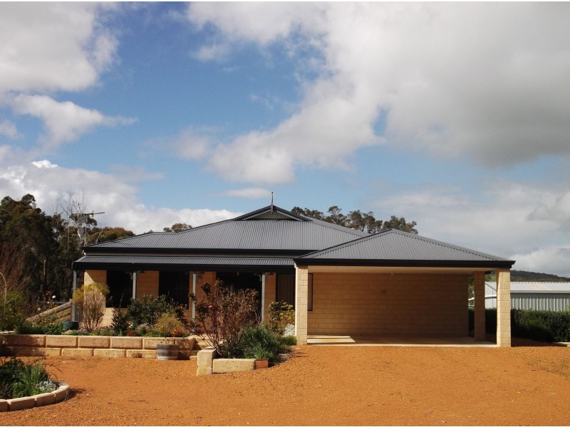 72 Martin Street, Mount Barker WA 6324