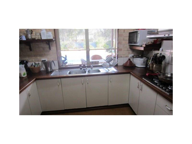 27 Hassell Avenue, Kendenup WA 6323