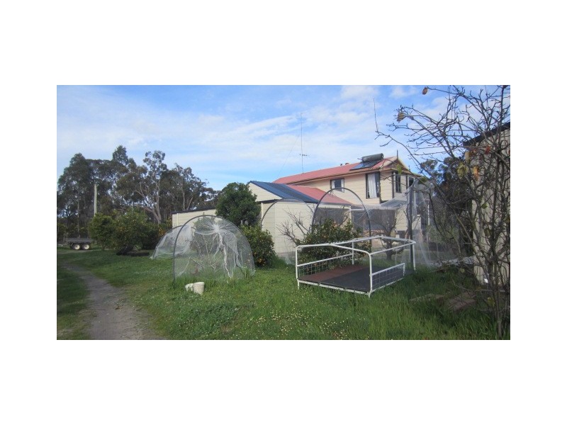 27 Hassell Avenue, Kendenup WA 6323