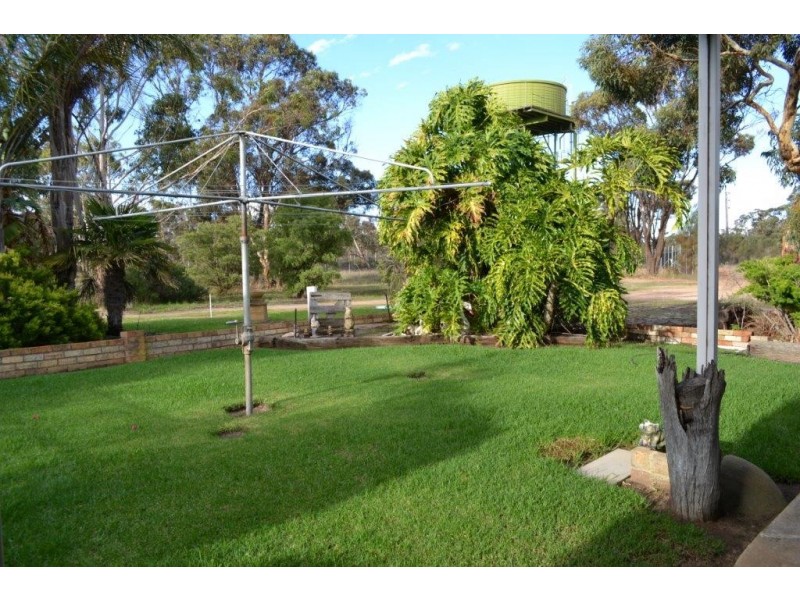 2 Grantham Street, Cranbrook WA 6321