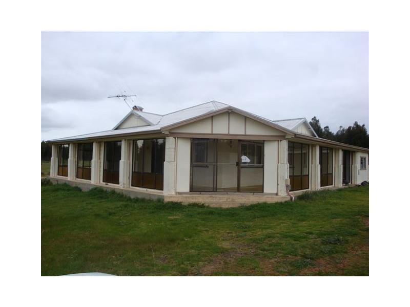 1899 Redmond-Hay River Road, Redmond WA 6327