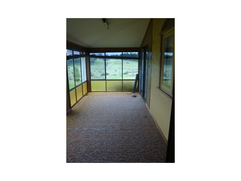 1899 Redmond-Hay River Road, Redmond WA 6327