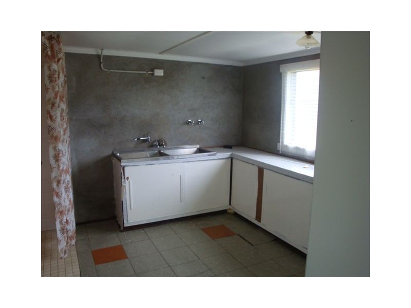 1899 Redmond-Hay River Road, Redmond WA 6327