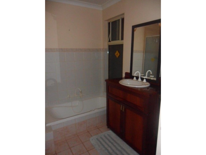 52 Deane Street, Mount Barker WA 6324