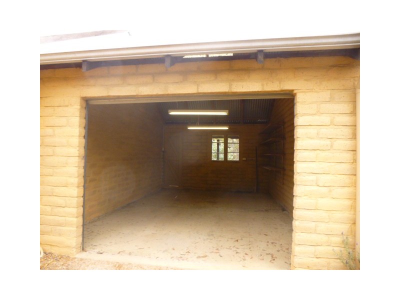 21 Hassell Avenue, Kendenup WA 6323