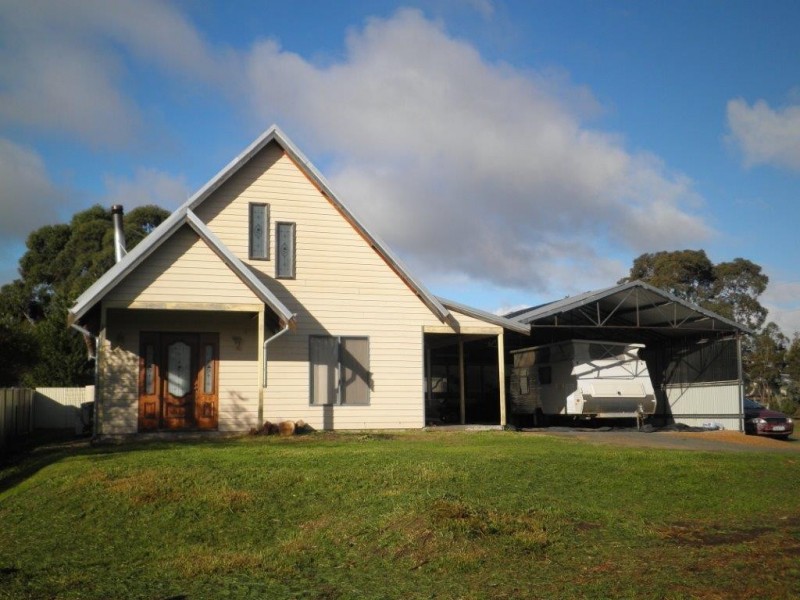 112 and 110 Fifth Avenue, Kendenup WA 6323