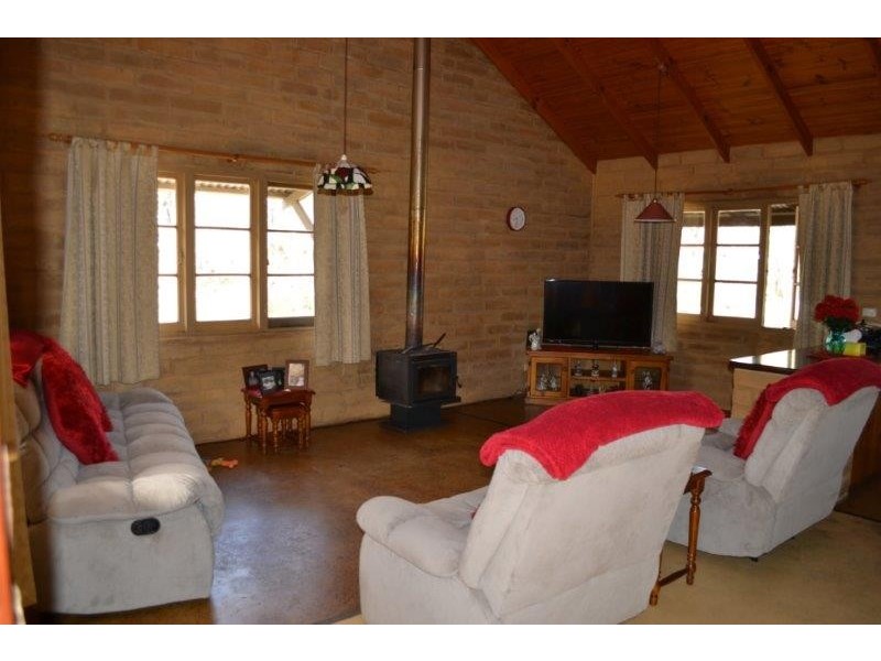 21 Hassell Avenue, Kendenup WA 6323