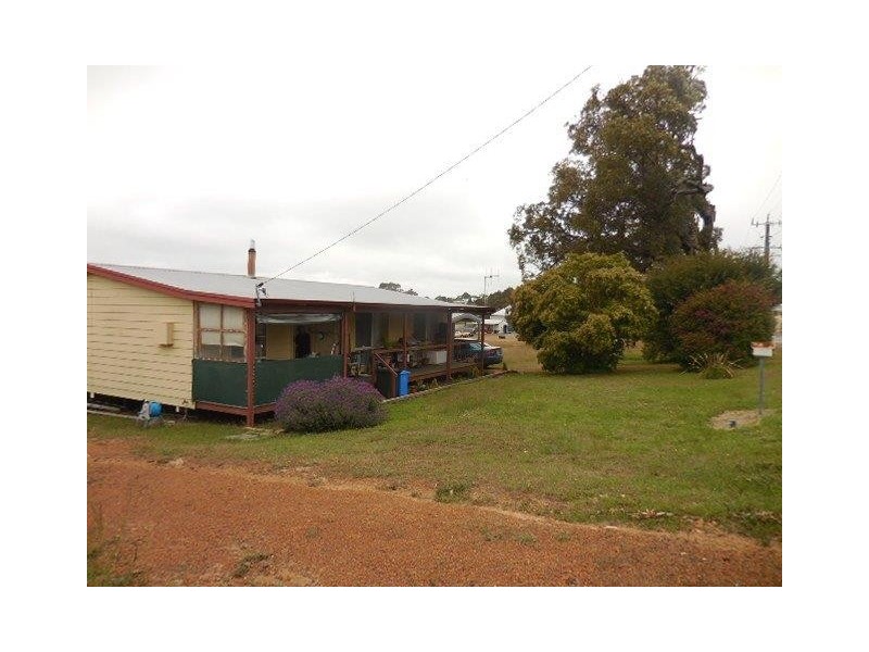 9 Muir Street, Mount Barker WA 6324