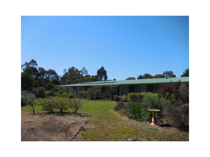 109 McCook Road, Mount Barker WA 6324