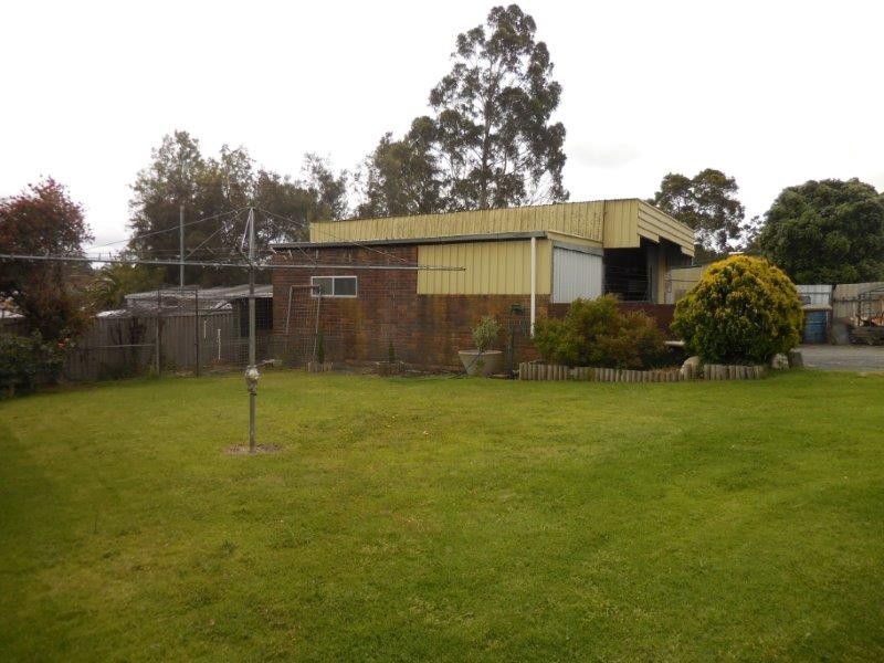 11 Oatlands Road, Mount Barker WA 6324