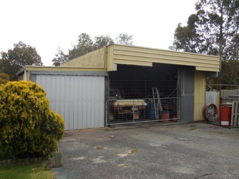 11 Oatlands Road, Mount Barker WA 6324
