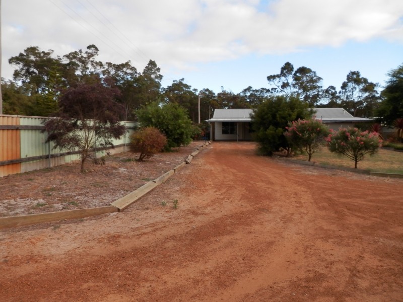 52 Ormond Road, Mount Barker WA 6324