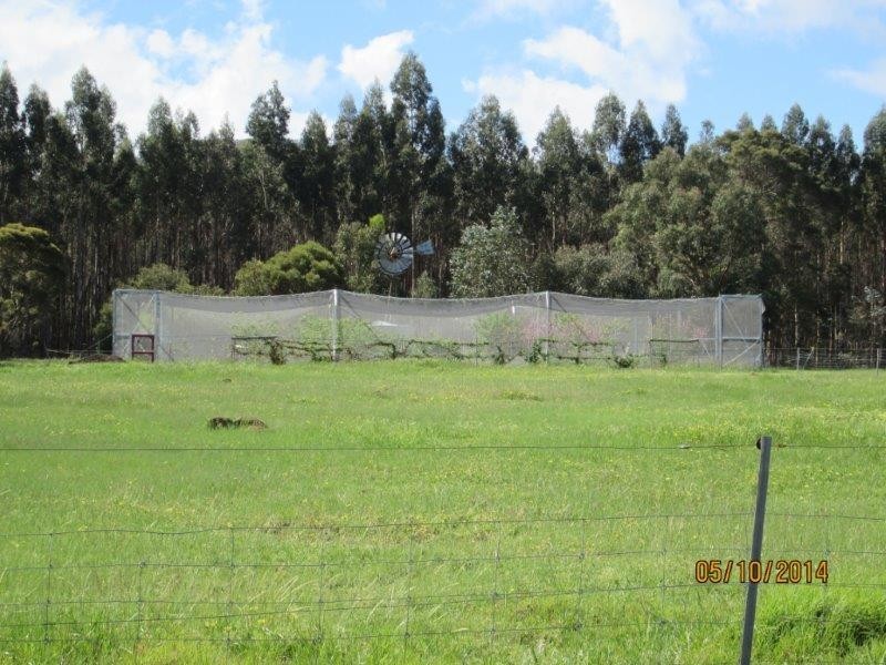 51 Sixpenny Road, Porongurup WA 6324