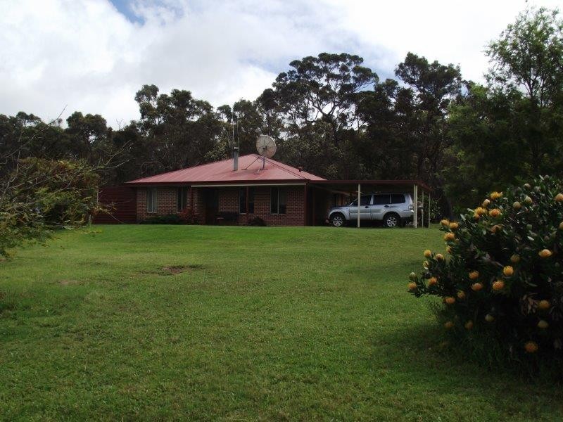51 Sixpenny Road, Porongurup WA 6324