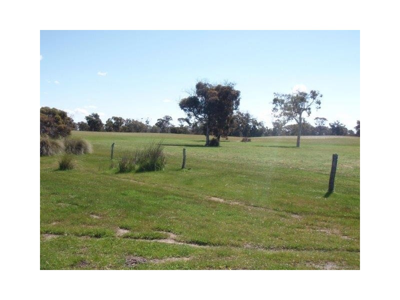 809 Duck Lake Road, Cranbrook WA 6321