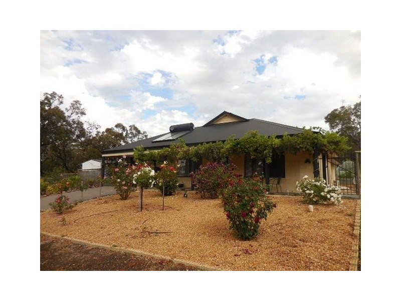 14 Thomas Street, Mount Barker WA 6324
