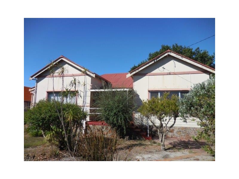 28 Albany Highway, Mount Barker WA 6324