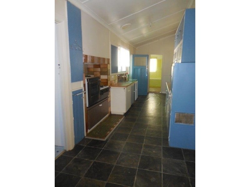 28 Albany Highway, Mount Barker WA 6324