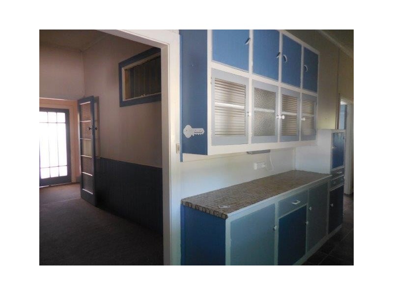 28 Albany Highway, Mount Barker WA 6324