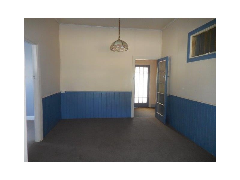 28 Albany Highway, Mount Barker WA 6324