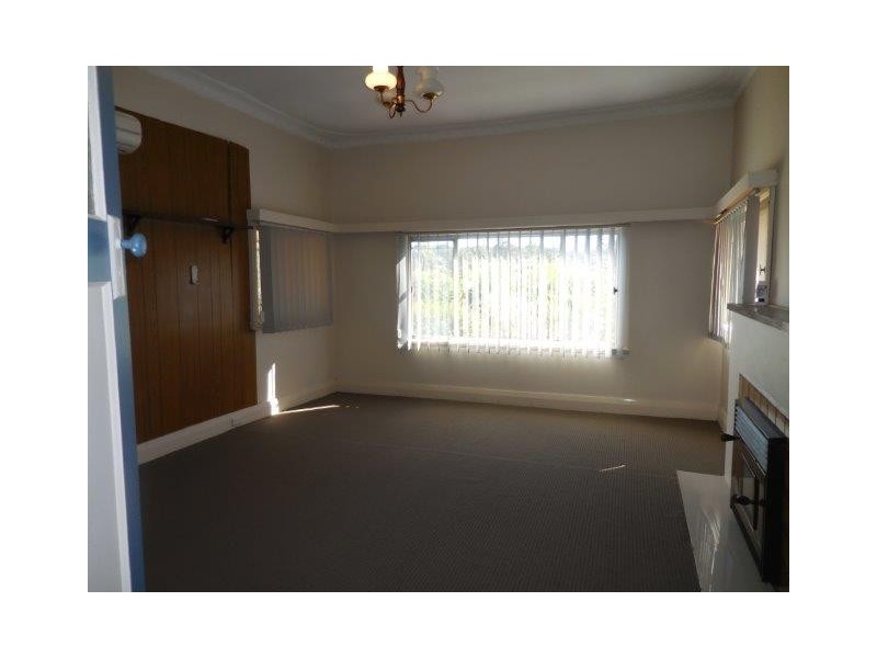 28 Albany Highway, Mount Barker WA 6324