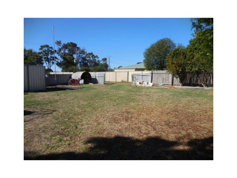 28 Albany Highway, Mount Barker WA 6324