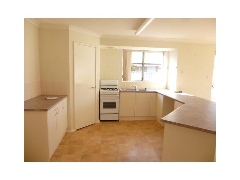 16 Deane Street, Mount Barker WA 6324