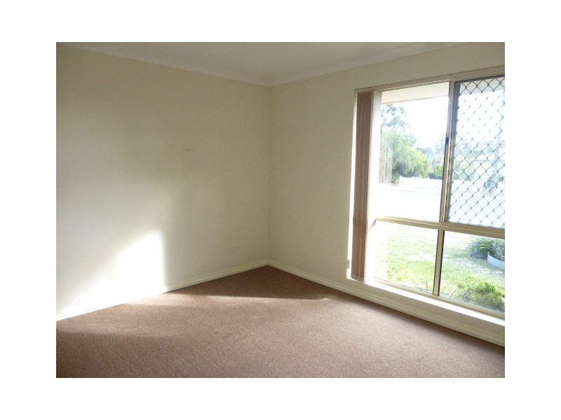 16 Deane Street, Mount Barker WA 6324