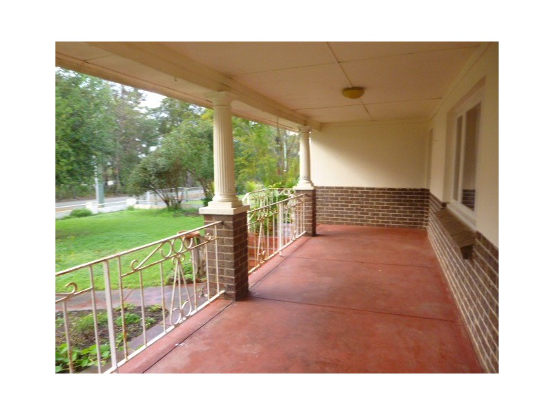 6 Hannan Way, Narrikup WA 6326