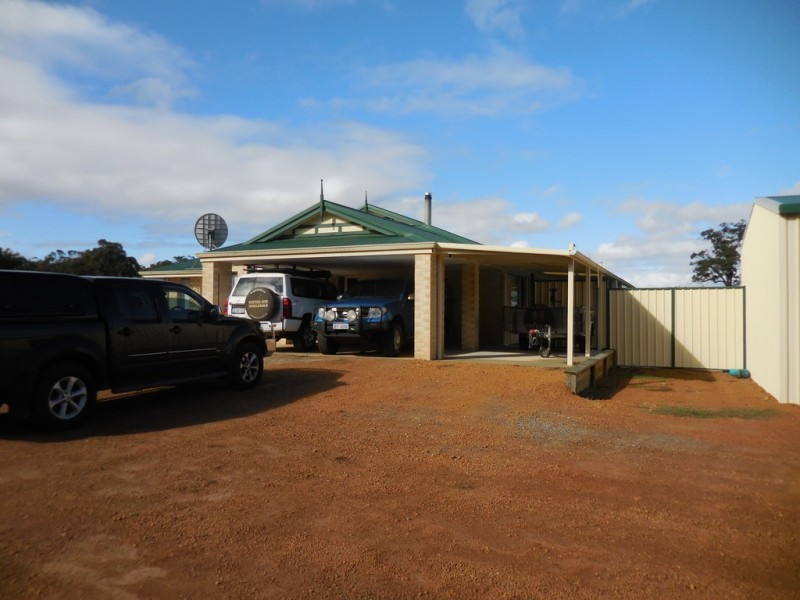 65 McCook Road, Mount Barker WA 6324