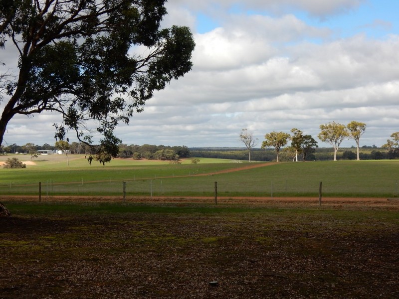 22 Hammerston Way, Frankland WA 6396