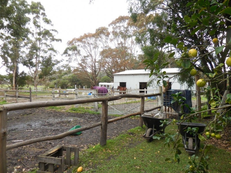 22 Knights Road, Robinson WA 6330