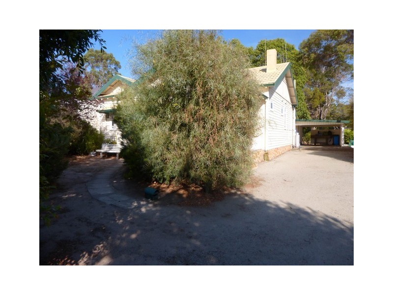 1 Eaton Avenue, Mount Barker WA 6324