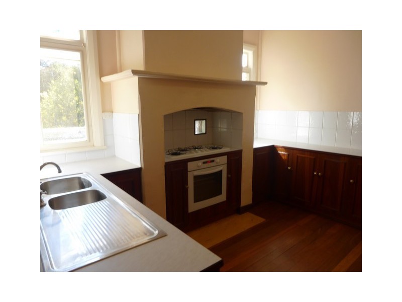 1 Eaton Avenue, Mount Barker WA 6324